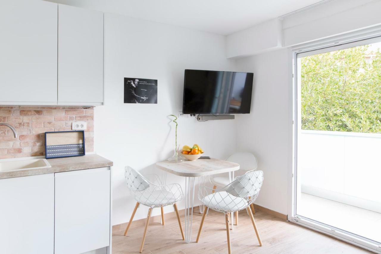 New Modern Apartment Near A Beach In Center Σπλιτ Εξωτερικό φωτογραφία
